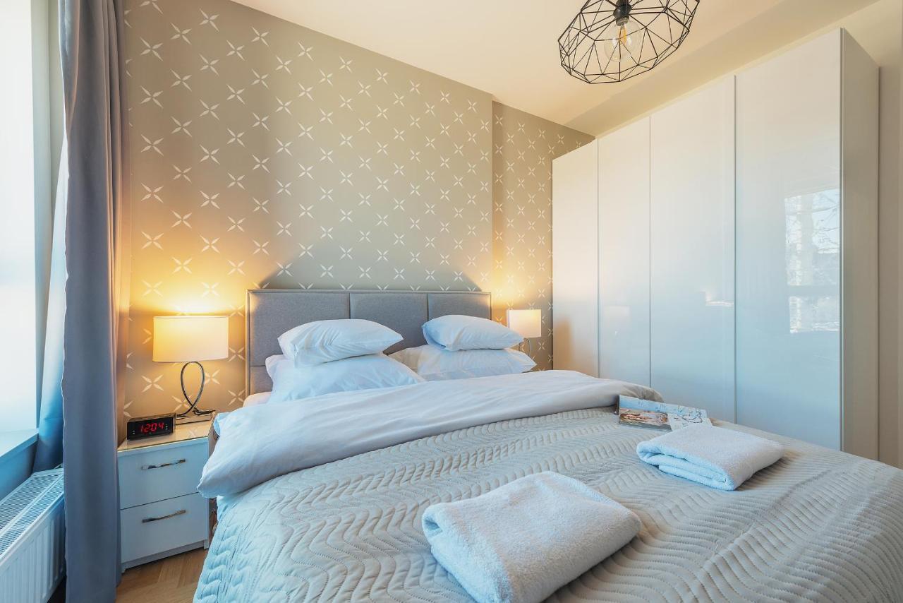 Apartment Konstruktorska P&o Serviced Warschau